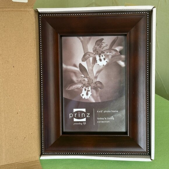 PRINZ WALNUT WOOD 4" X 6" PHOTO PICTURE FRAME:NIB MANDALAY SERIES - Picture 12 of 12